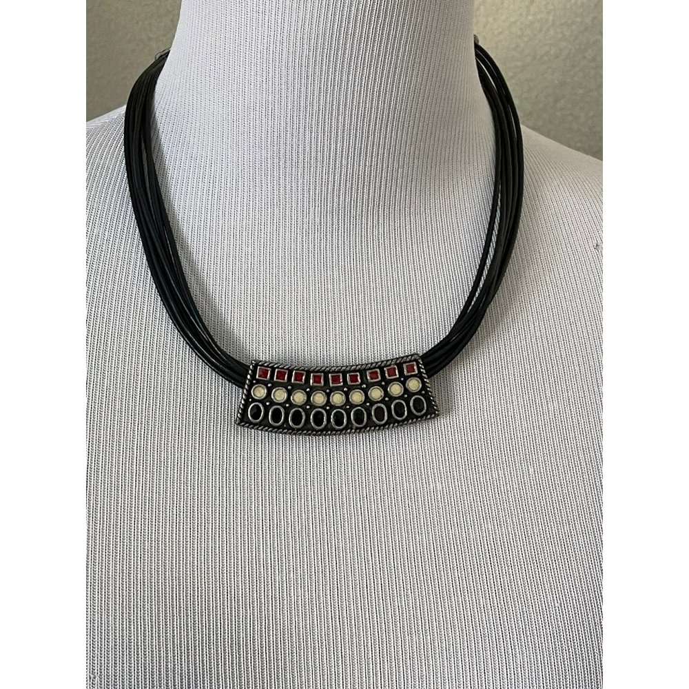 Chico's Resin Pendant Choker Necklace - Picture 2 of 11
